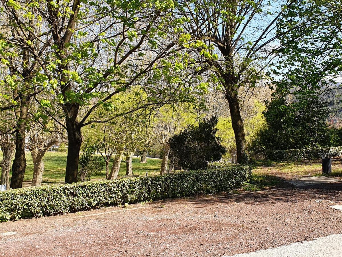 Gites Boulle Meyras Exteriér fotografie